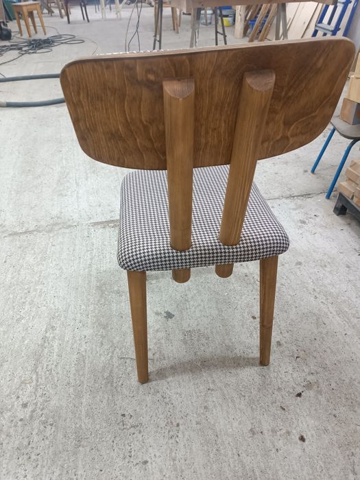 Кухонные деревянные стулья