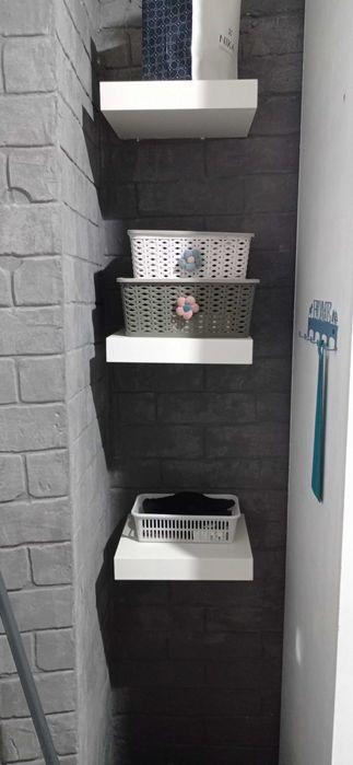 Настенные полки IKEA (5 шт.), белые и светлая сосна ЛАКК