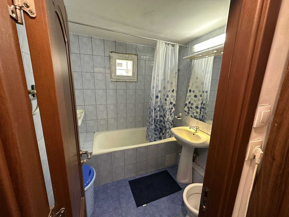 De vânzare - Apartament 3 camere, 70,15 mp, Bd. Chișinău, etaj 5/8, bloc reabilitat
