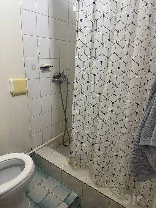 Сдаётся место в уютной квартире рядом с метро Буюк Ипак Йўли безмаклер