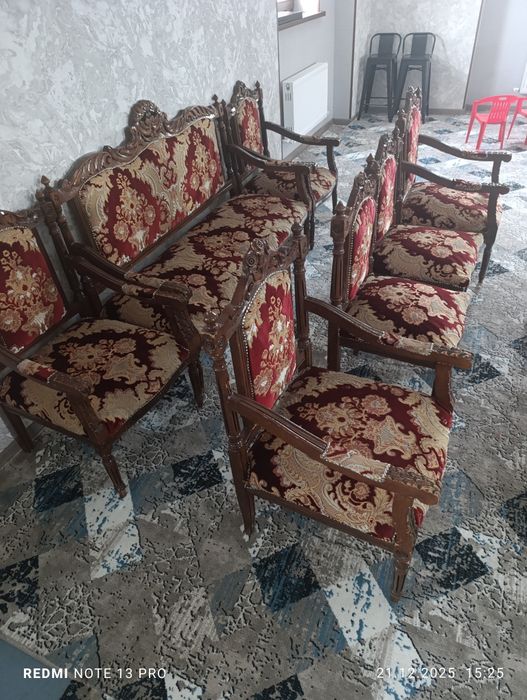 Продам старинную мебель