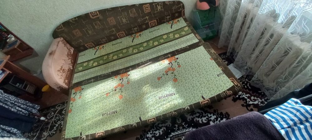 Диван/тахта продаю