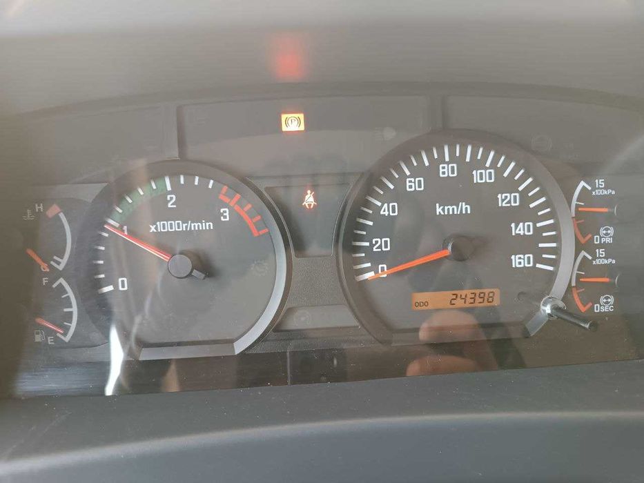 ISUZU 10 tonnalik Furgon sotiladi Yangi Zavod holatida turibdi