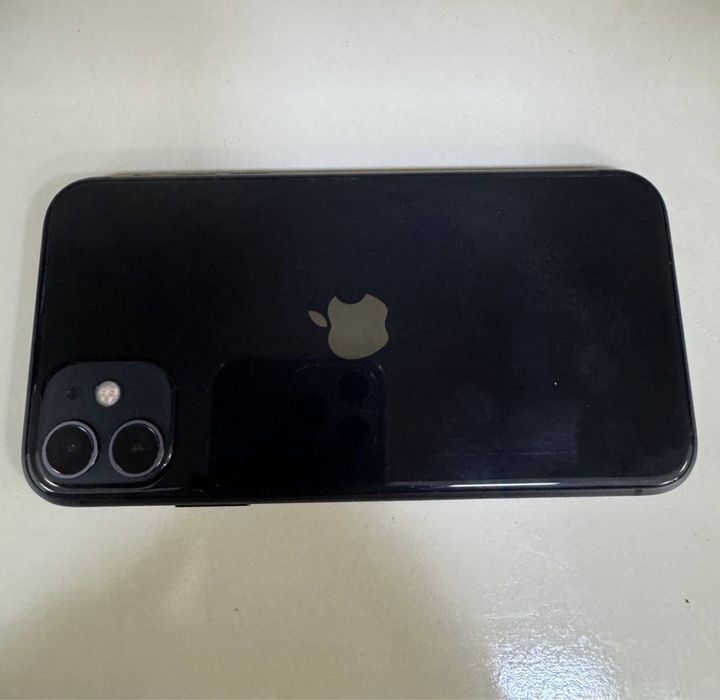 Iphone 11 sotiladi srochnna narxini kelishamiz