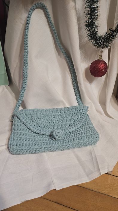 Ръчно плетена дамска чанта