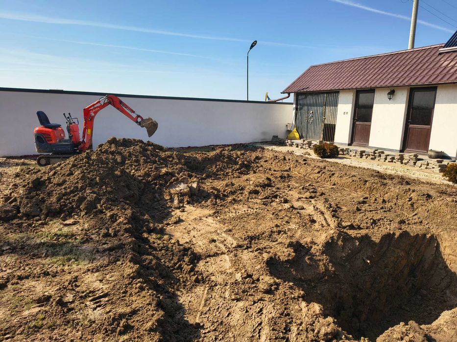 Lucrari cu miniexcavator si incarcator frontal