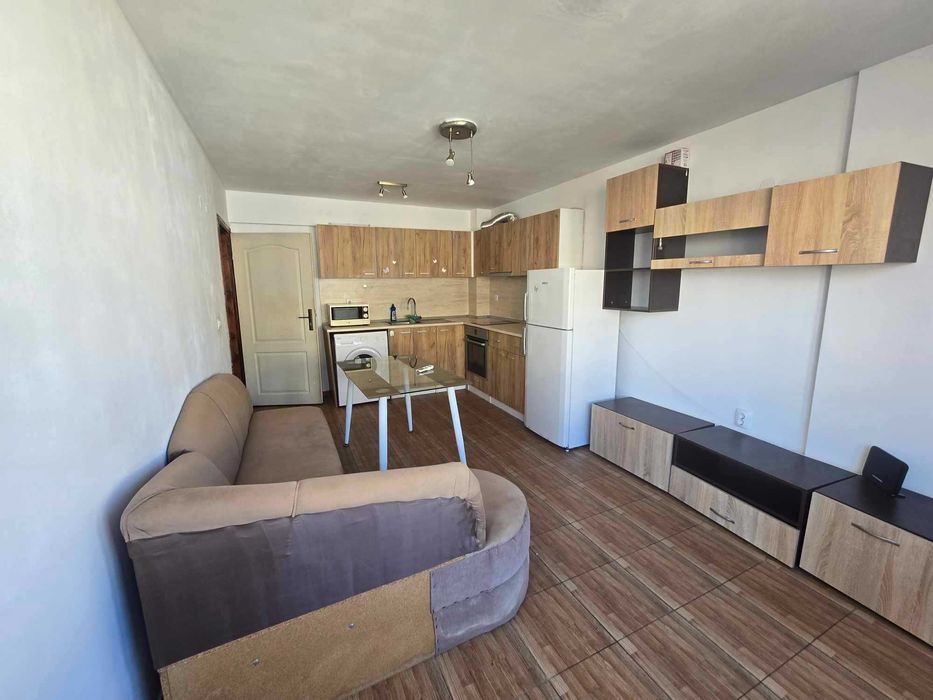 Дава се под наем Двустаен апартамент в Велико Търново, Зона Б - 65 кв.м за 280.5 € - Снимка #2