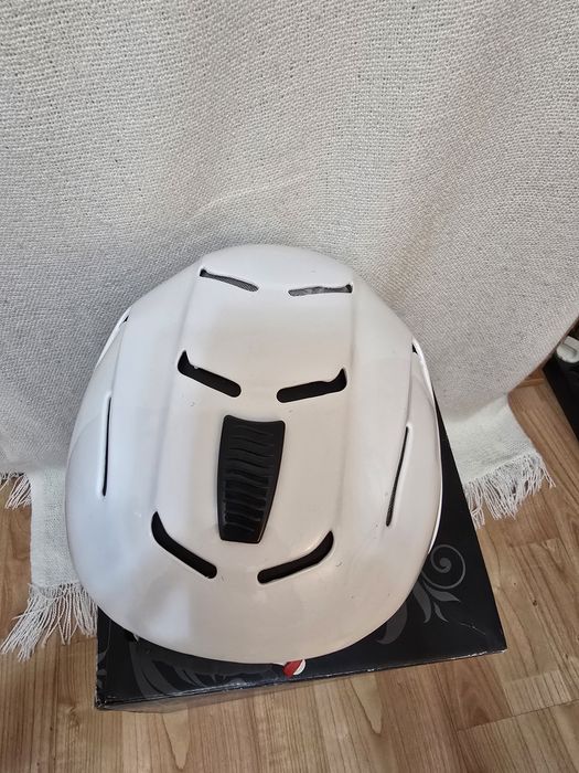Vând cască de schi(ski) Arcore