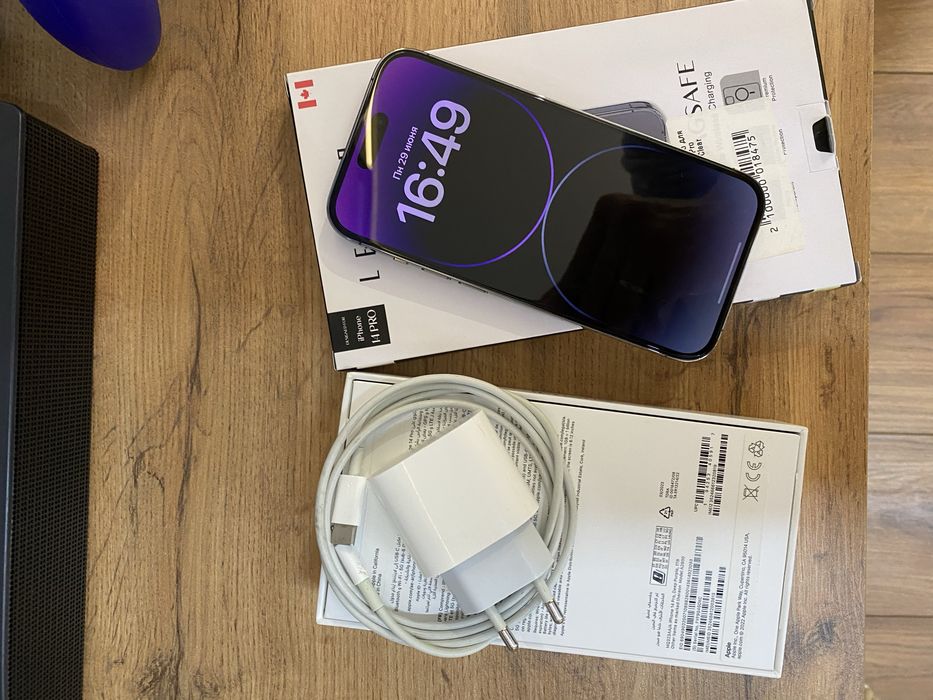 Продам iPhone 14 Pro 1 TB
