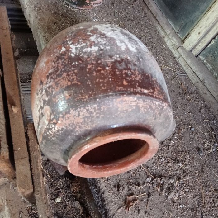 Стари глинени съдове