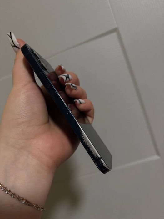 Продам iphone 12 128gb