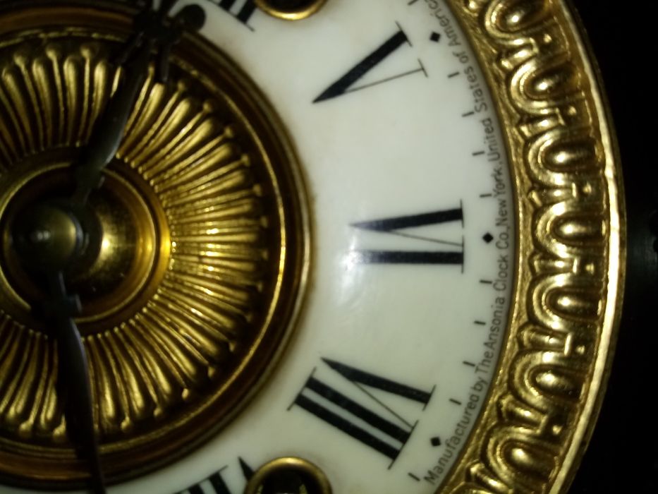 Ретро часовник Америка