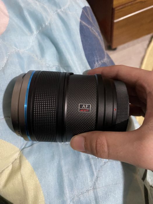 обьектив sirui 56mm f1.2