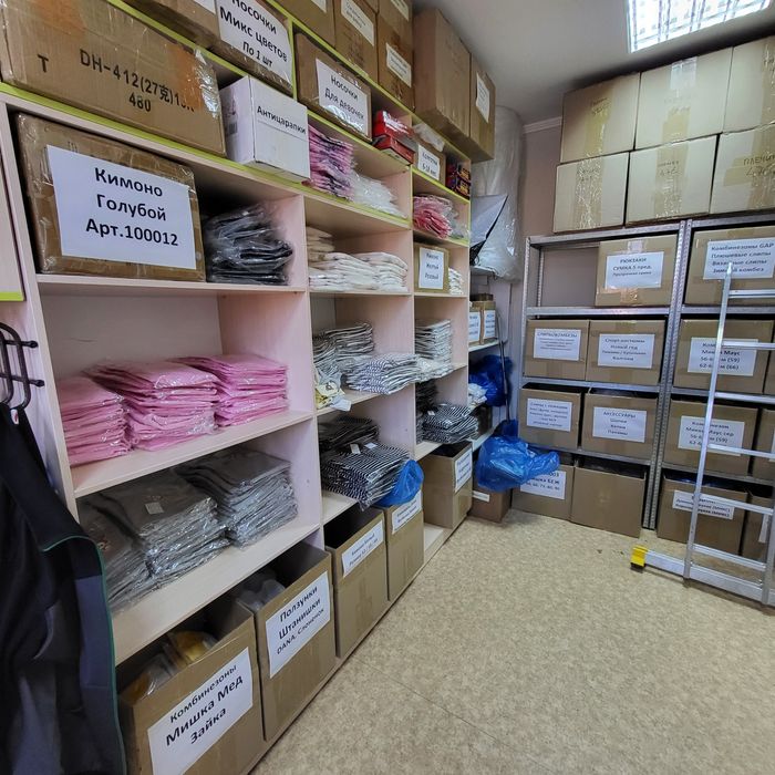 Продам стелаж, шкаф