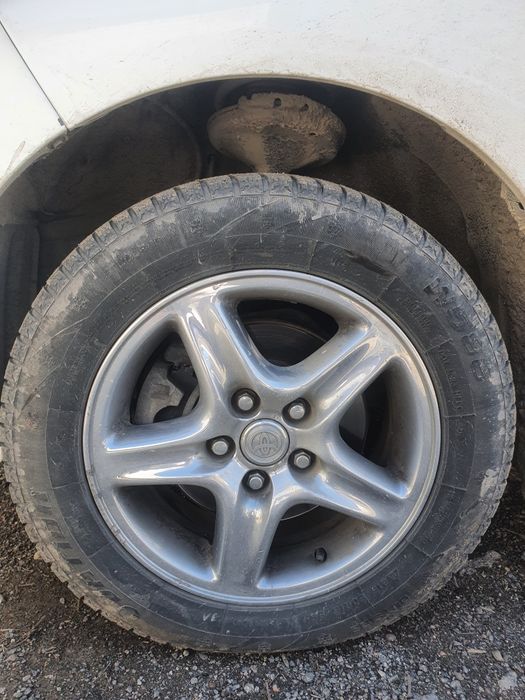 Диски с резинами тайота