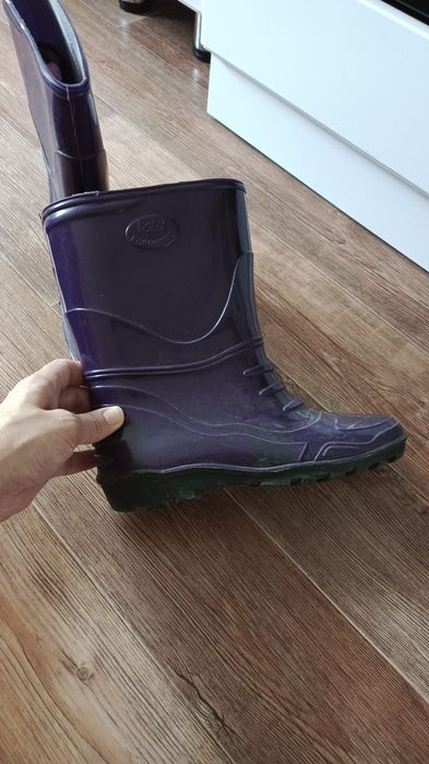 Продам обувь боти