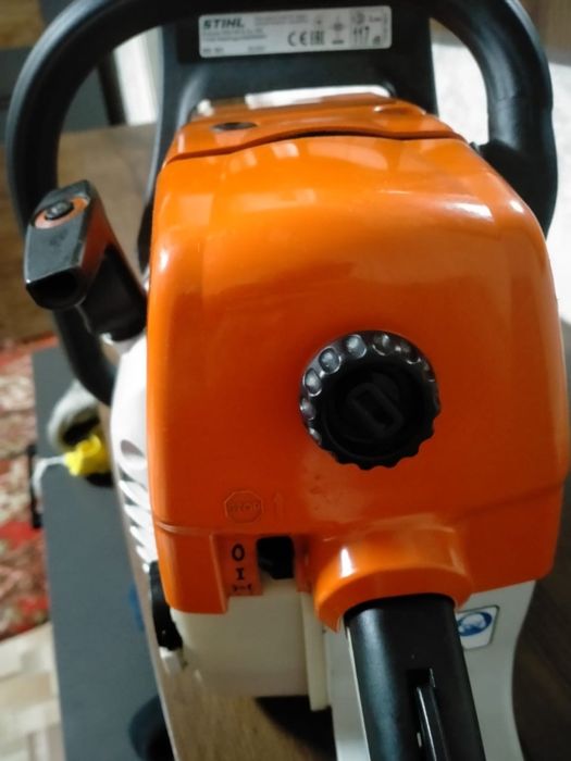 Продам бензопилу