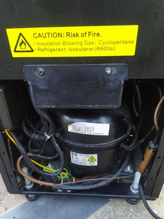 Dometic - Компресорен охладител за вино - двузонов