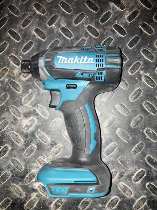 Аккумуляторный винтоверт