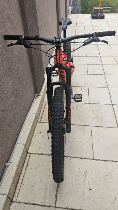 Giant Reign 2 (Model 2021) – Mărime M – Roți 27.5" – Echipare Stock