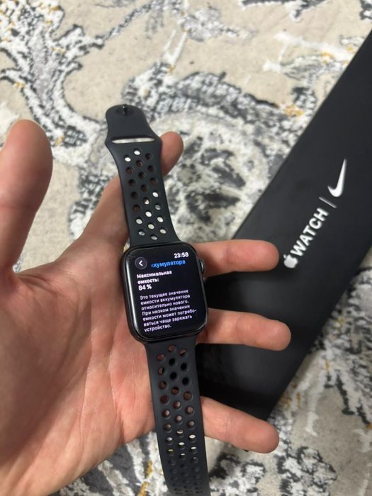 Apple Watch Series 6 Nike