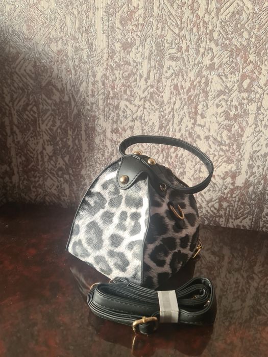 Продаётся сумочка