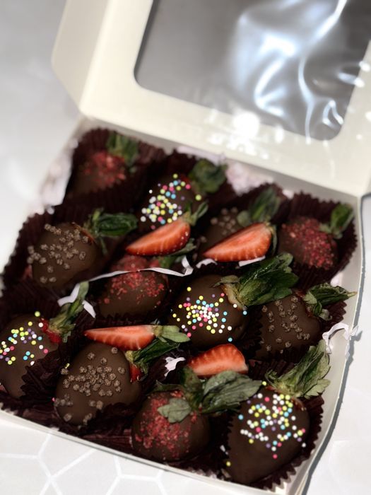 клубника в шоколаде