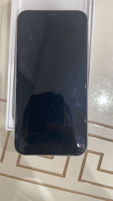 Iphone 11 64 gb.