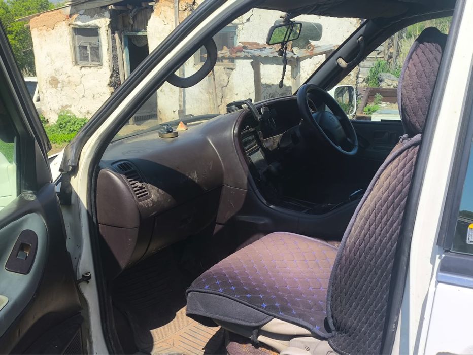 Nissan Largo на ходу