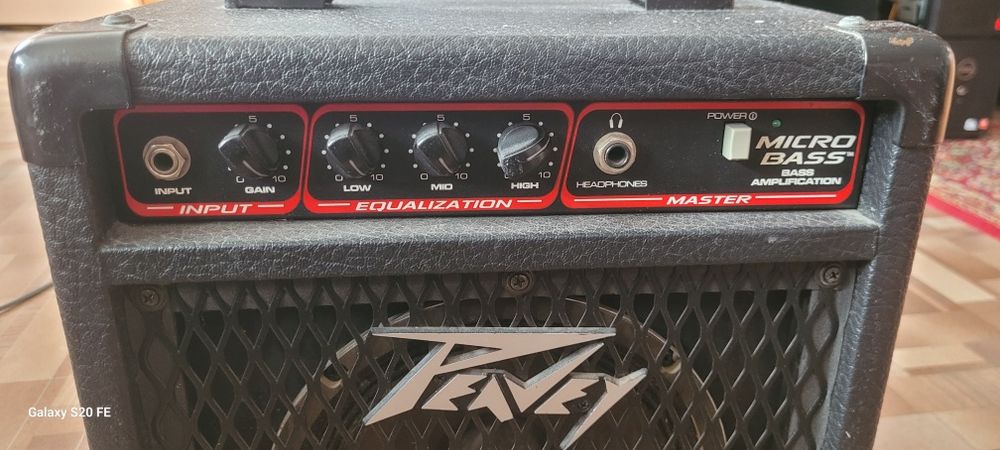 Комбоусилитель Peavy microbass 3