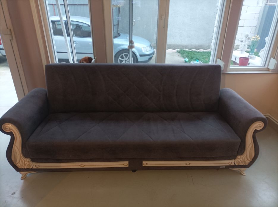 Vind canapea extensibila,stara buna