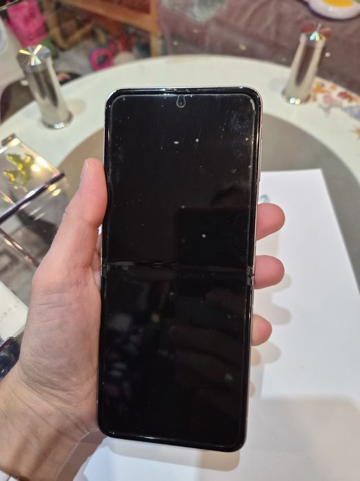 Samsung z flip 3 лилав