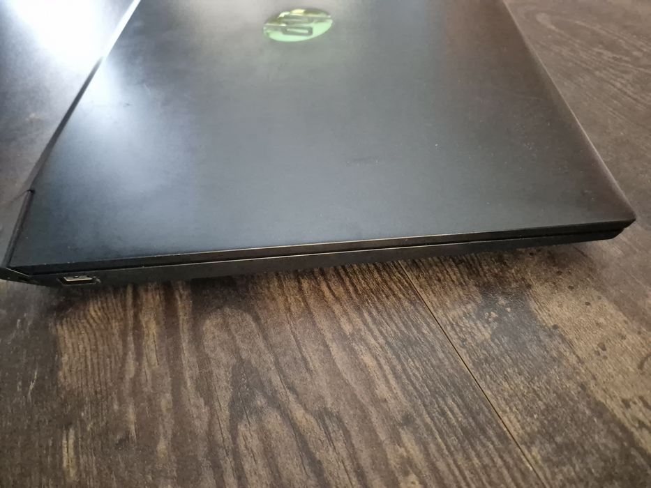 HP Pavilion Gaming 15 (Ryzen 5 / GTX 1650 / 8GB RAM / FHD)