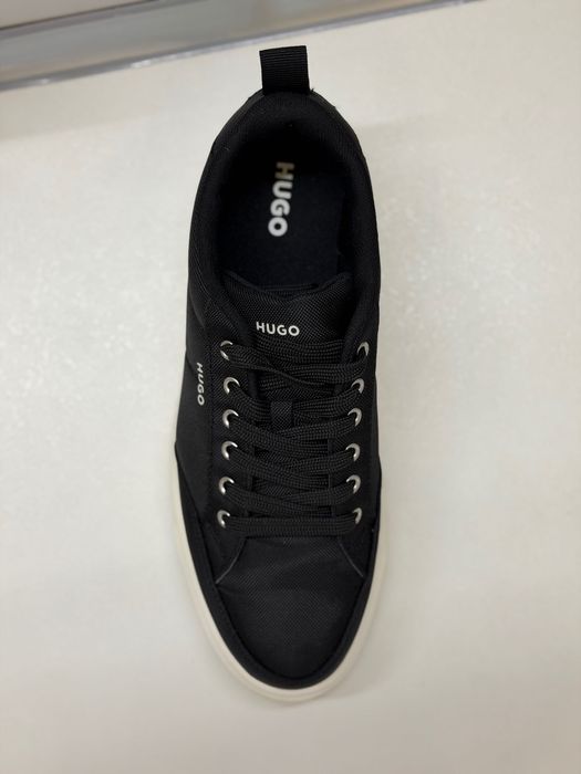 Обувки HUGO - Чисто нови