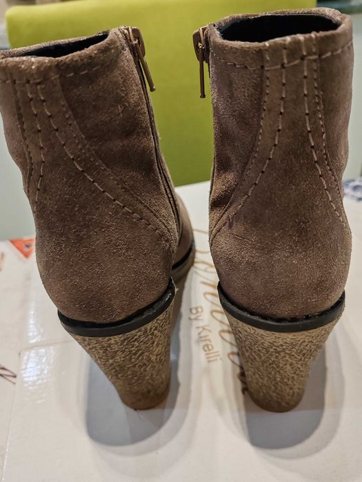 Дамски боти от естествена кожа (велур)