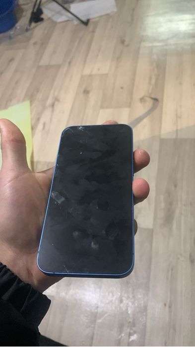 Айфон 13 128гб акб 87%