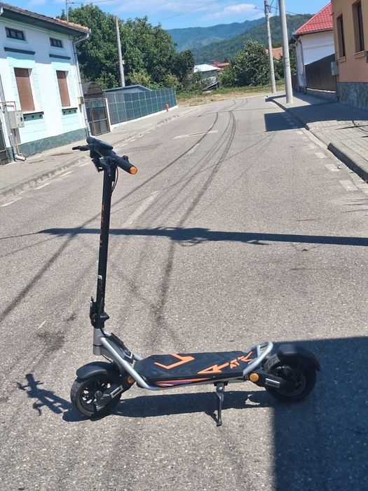 Kukirin A1 aprope nou