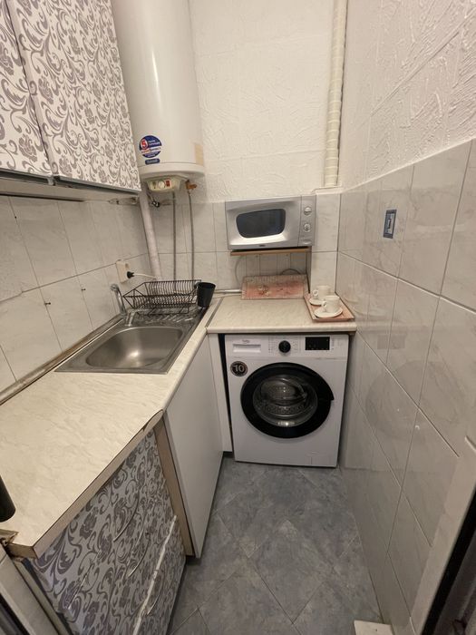 Дава се под наем Двустаен апартамент в Варна, Изгрев - 44 кв.м за 404 € - Снимка #6