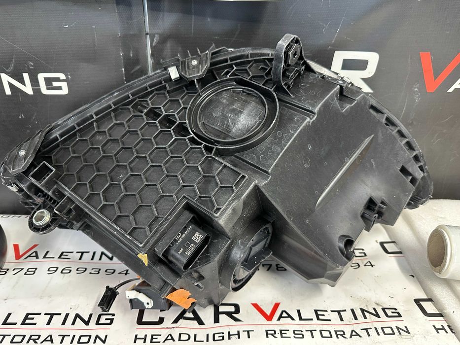 Фар фарове ляв Mercedes C klasse W206 Мерцедес 206 LED