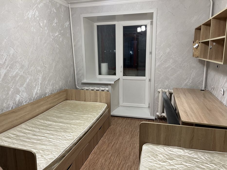 Продам спальный комплект