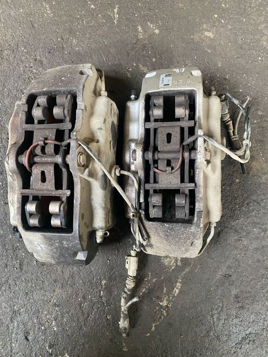 Etrieri Fata St/Dr Brembo Audi Q7 4L Pret 700 lei bucata
