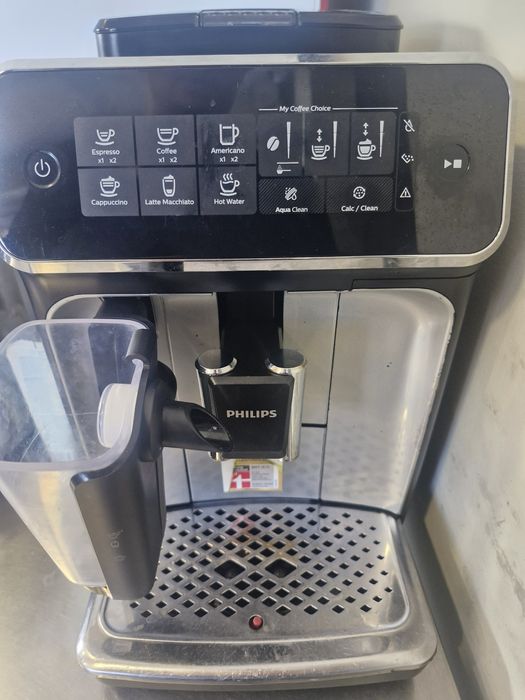 Кафе машини филипс ep3200