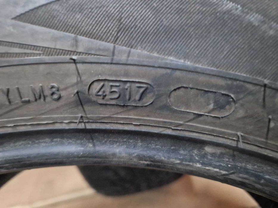 2 Nokian R18 225/50
зимни гуми
DOT4517