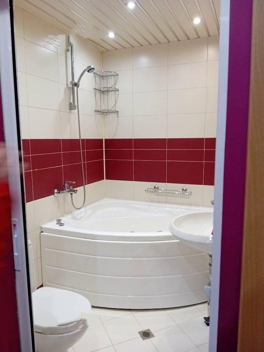 Дава се под наем Тристаен апартамент в София, Разсадника - 90 кв.м за 700 € - Снимка #8