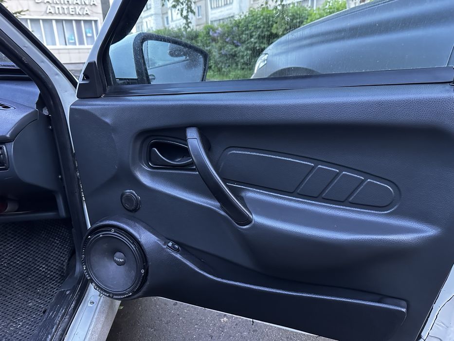 Лада ваз 2114 белая