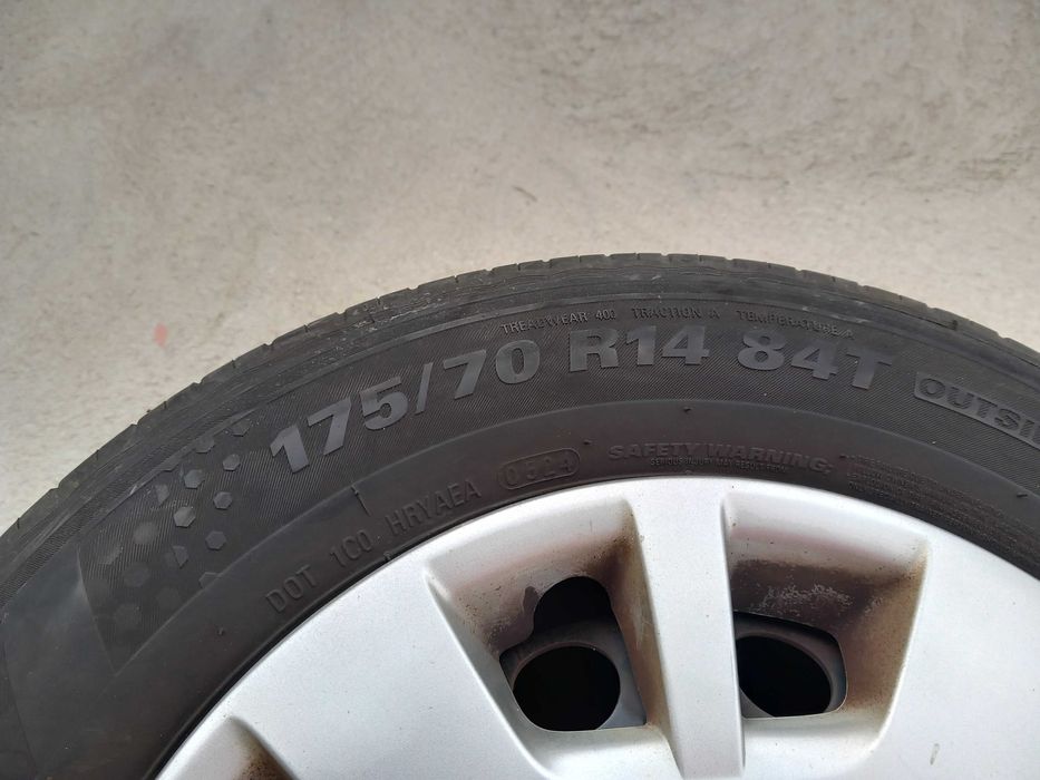 Летни гуми с джанти  Hyundai i20