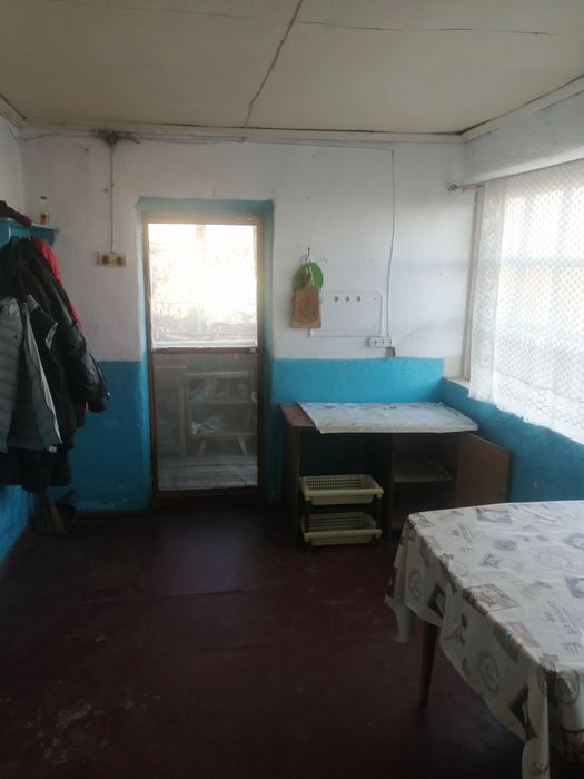 Дача на берегу соленого озера