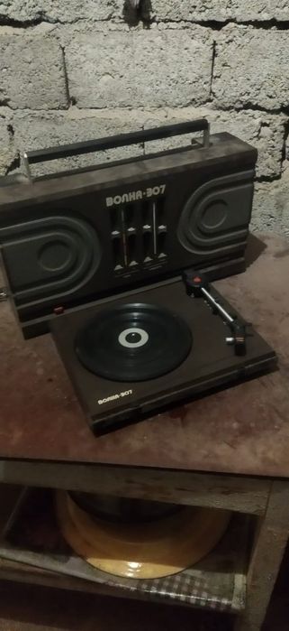 Электрофон переносной. Волна 307 стерео