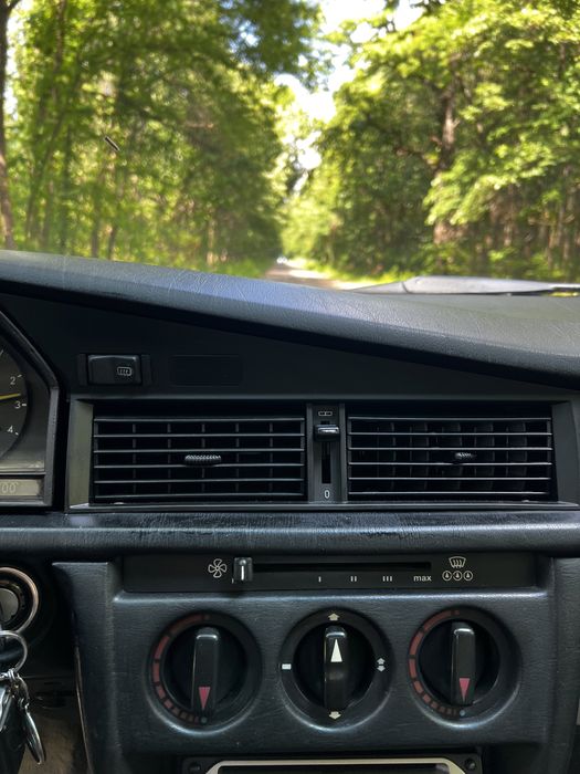 Mercedes 190D 2.0