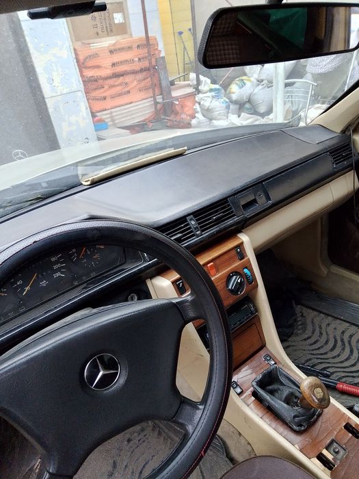 Запчасти Мерседес 124